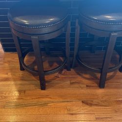 4 Barstool Chairs