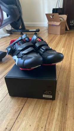 Peloton cycling shoes