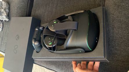 Meta quest 3 Xbox edition like new (I can drive to you