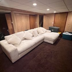 Sectional Couch Very Comfortable Like New. 