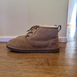 Men’s Ugg Boots Size 9