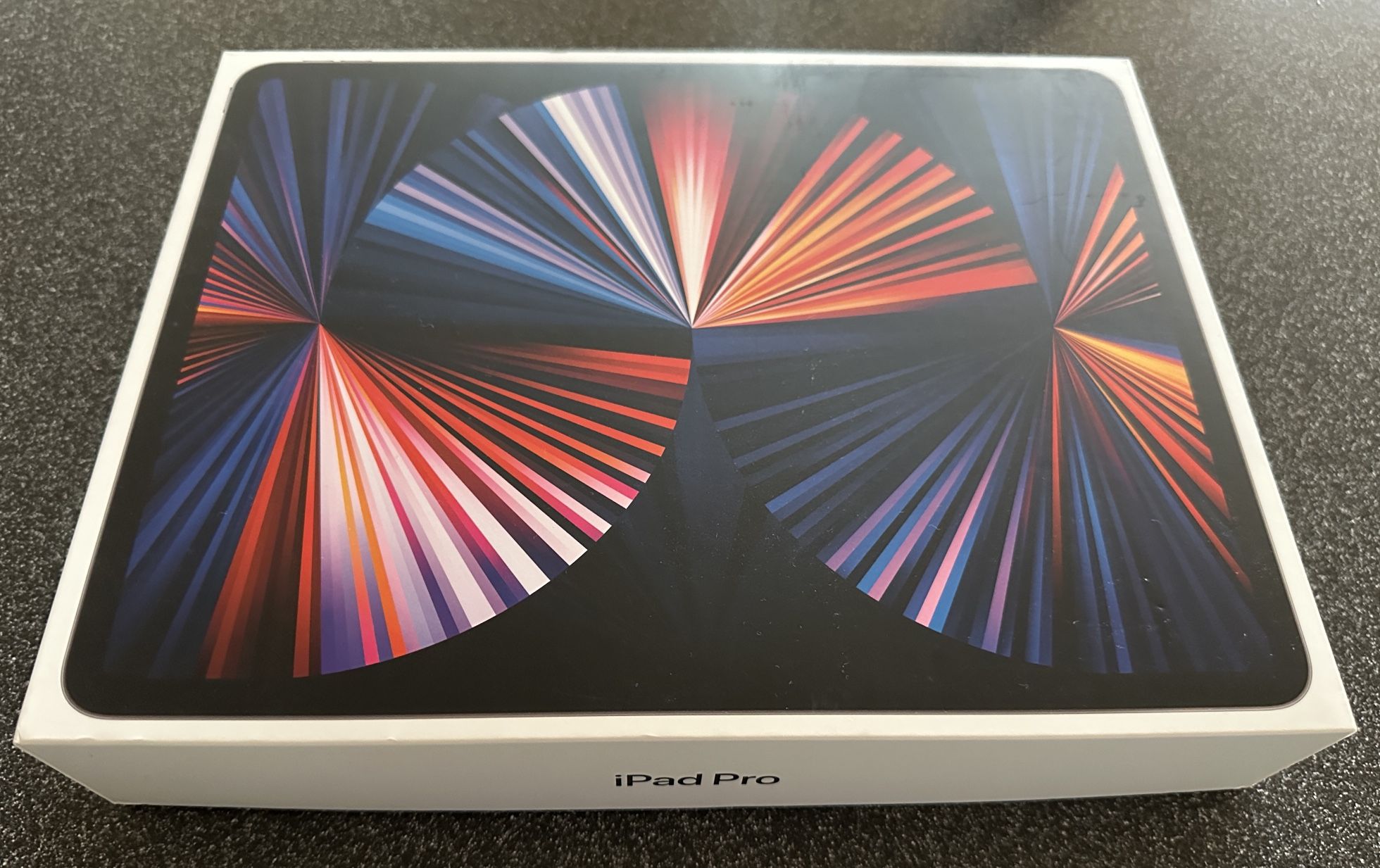 Like new Apple iPad Pro 12.9" inch M1 128GB 5th Generation Space Gray