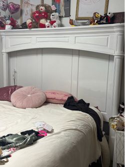 White Queen Headboard with lights