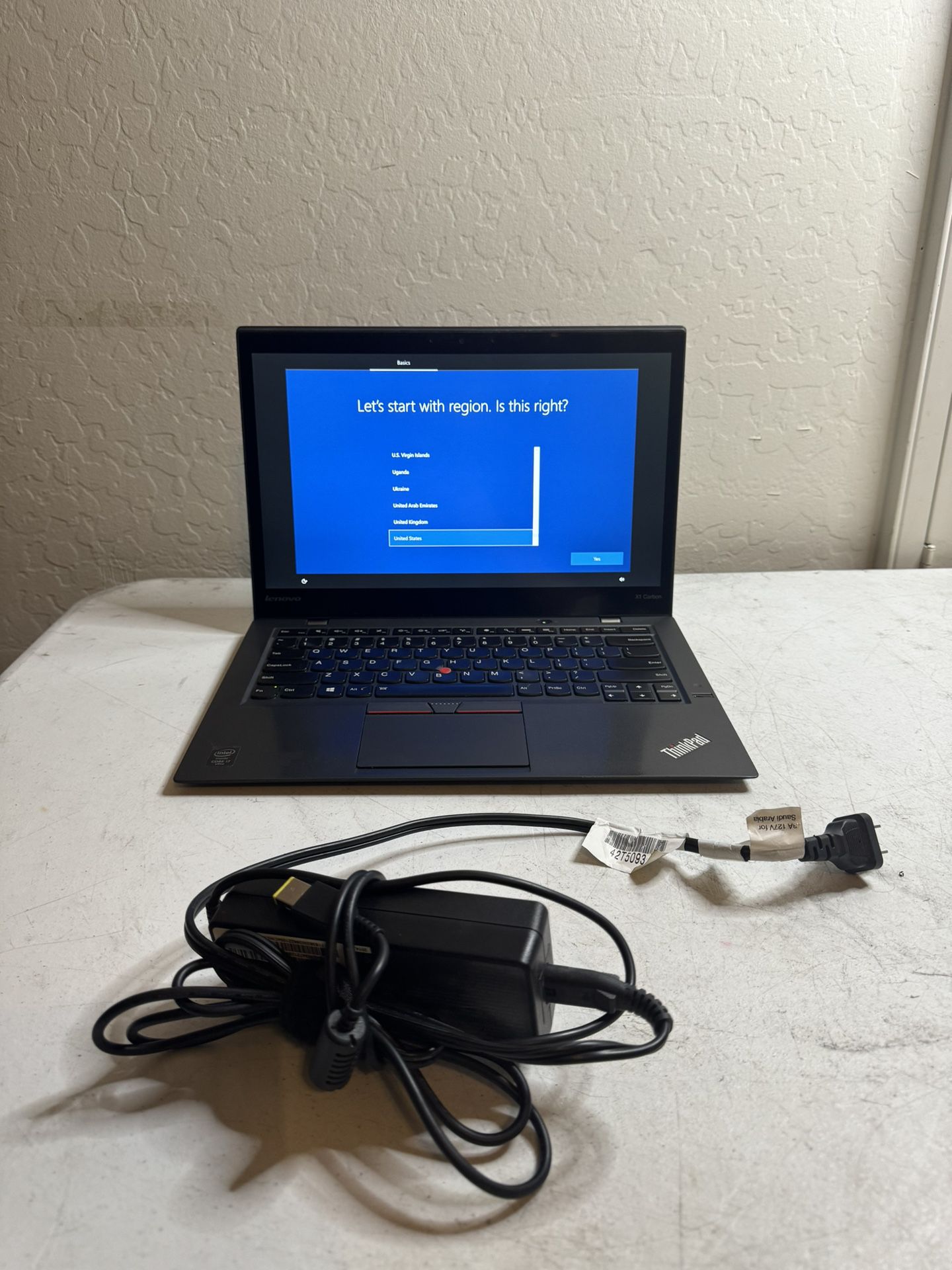 Lenovo ThinkPad X1 Carbon 14” Laptop i7-5600U 2.6Ghz 8GB RAM 256GB SSD WIN10