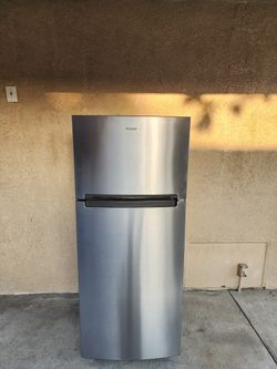 3MONTHS WARRANTY 28X29X68 WHIRLPOOL FRIDGE 18CUFT SILVER 
