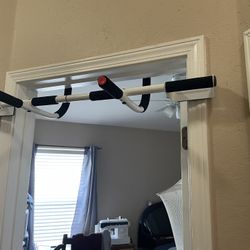 Pull-Up Bar