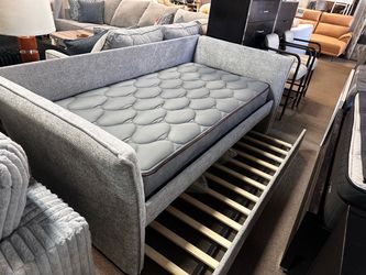 Futon bed with mattress! 🏠🚨 More colors available!