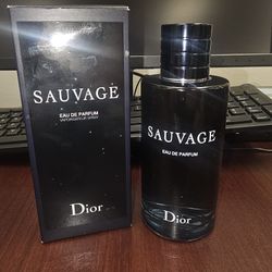 Dior Sauvage Eau De Parfum 200ml 
