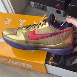 Nike Kobe 5 Undefeated Size 8