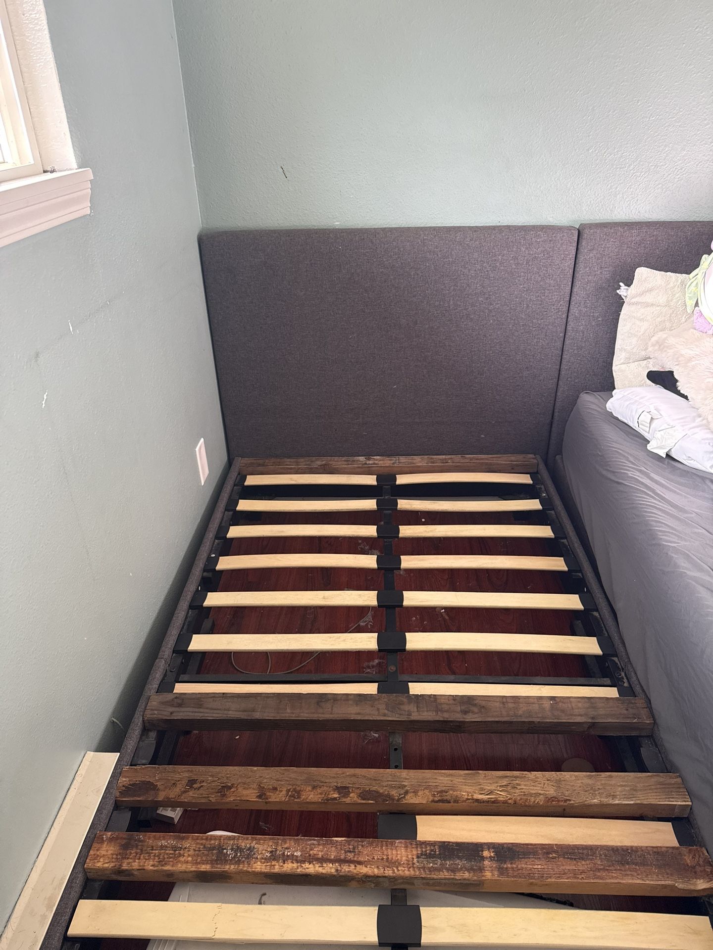 Free Twin Bed Frame And Memory Foam Mattress