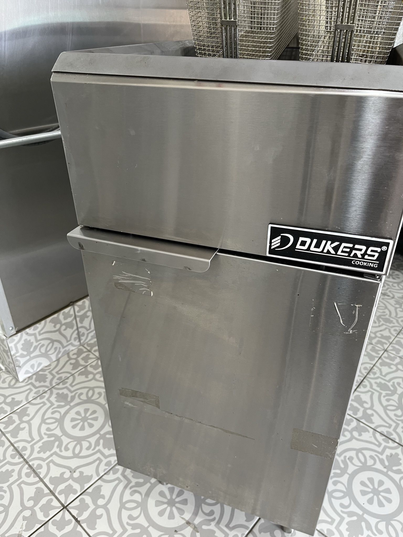 Dukers Fryer For Sale