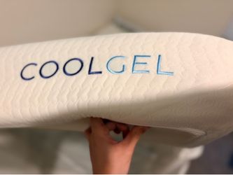 Twin Like new mattress