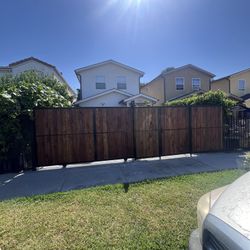 Wood/Iron Gates 
