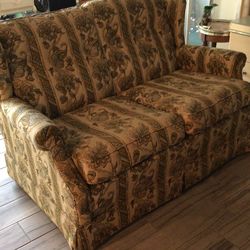 Ethan Allen Loveseat Earth tones. Dimensions 52 “ Wide 34 “ Height Back 35” Back To Front 75.00 Very Comfortable