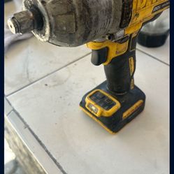 Dewalt 1/2 In Impact XR BRUSHLESS 