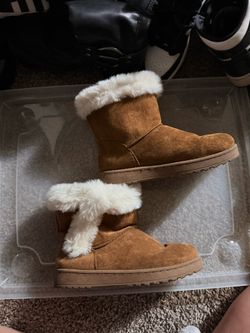 Brown Furry Boots