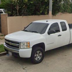 Parting Out 08 Chevy Parts Only