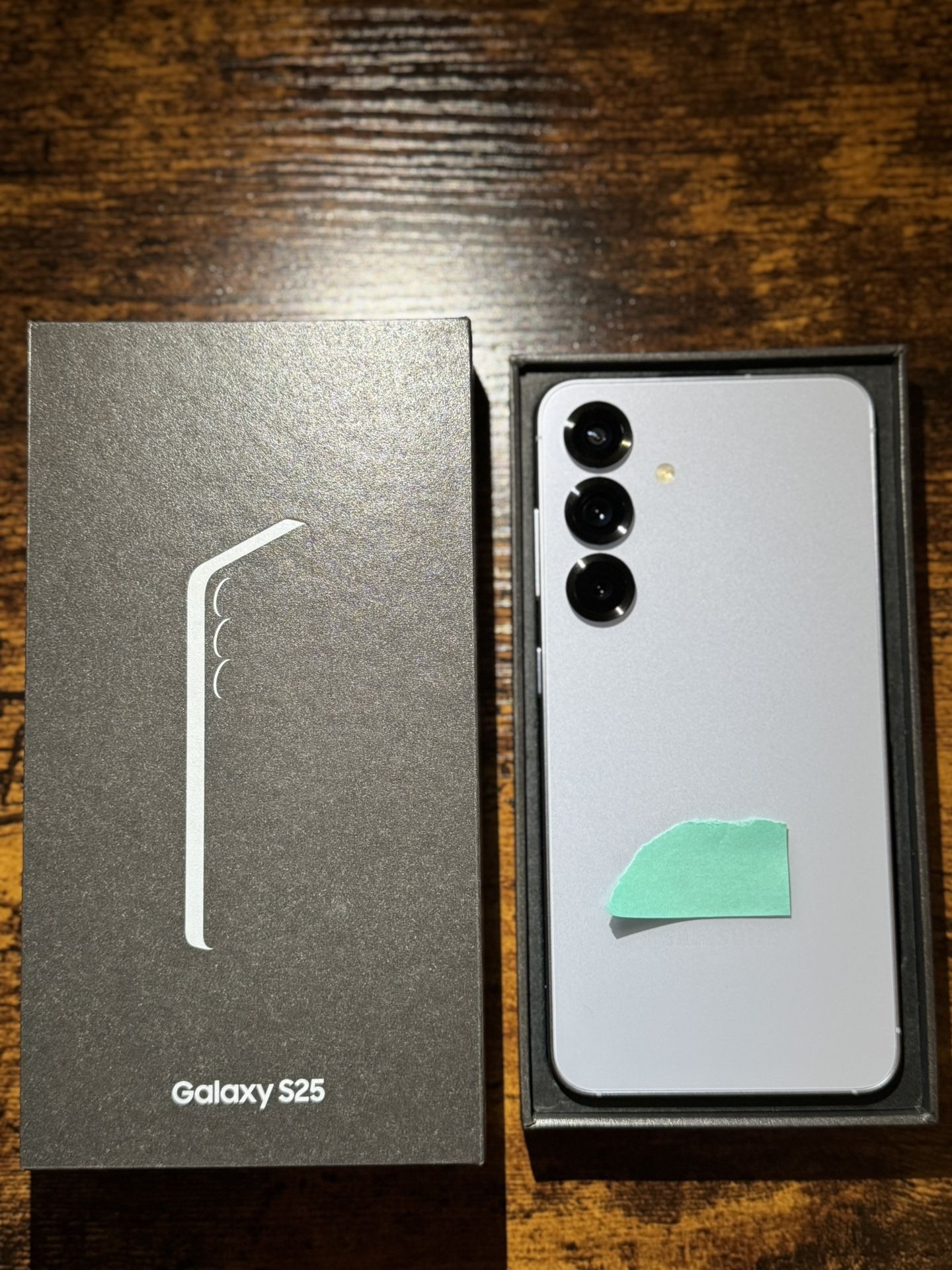 Samsung S25 128gb New Open Box- Unlocked