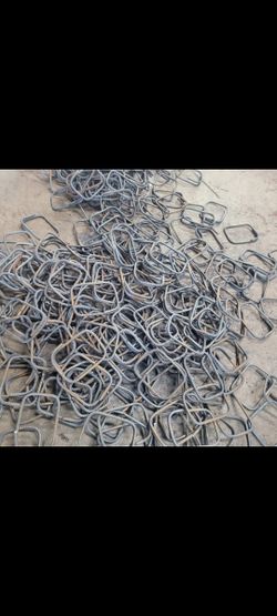 Estribos mas pequeños (#3) 4" X 4", 6" X 8"