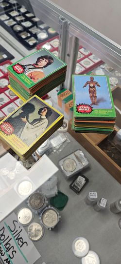 200+ 1977 Star Wars cards $100 for all.