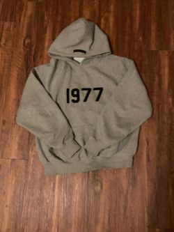 Essential hoodie