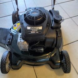 Practically New In Excellent Condition Bolens Side Discharge