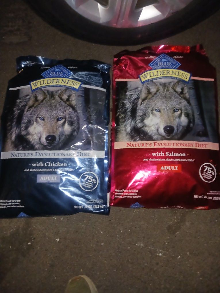 Assorted Blue Buffalo And Blue Buffalo Wilderness 24lb Bags $25-$30 Each 