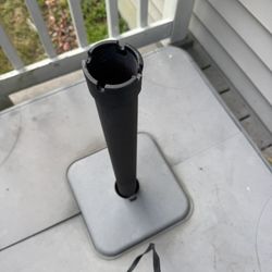 Outdoor umbrella base