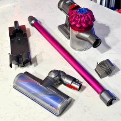 Firm Price! Dyson v7 Pink