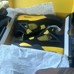 Thunder 4 Size 9