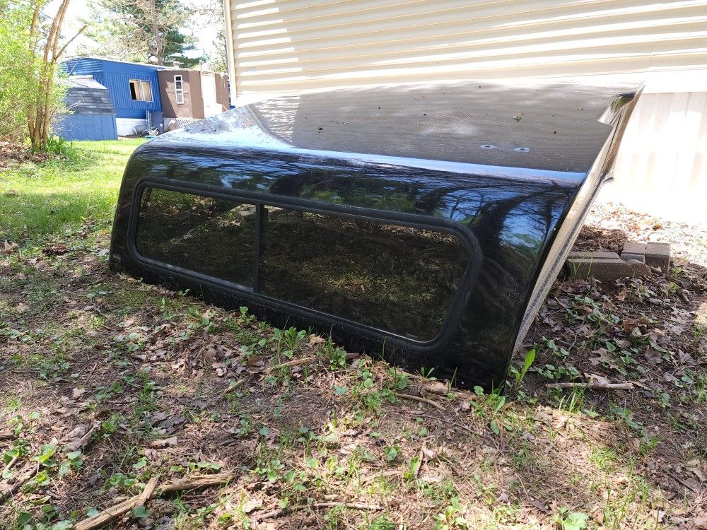 72 Inch Black Truck Cap
