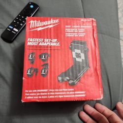 Milwaukee  Laser Braket
