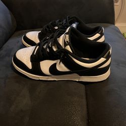 Pandas dunks(size,9.5)