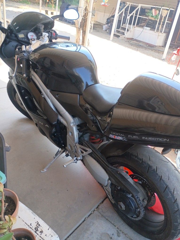 03 triumph daytona 955i