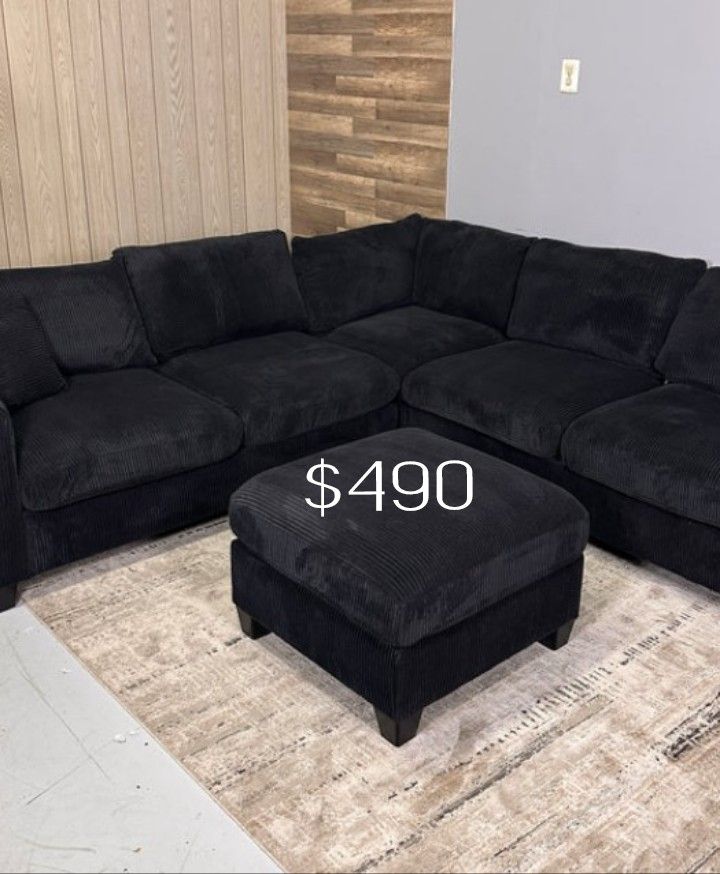 Black Sectional Sofa With Ottoman Brand New