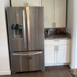 Whirlpool Refrigerator $150