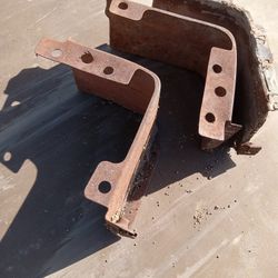 70 72 Oldsmobile Cutlass Fender Extension Brackets