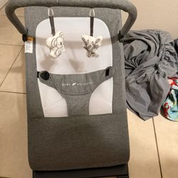 baby bouncer 