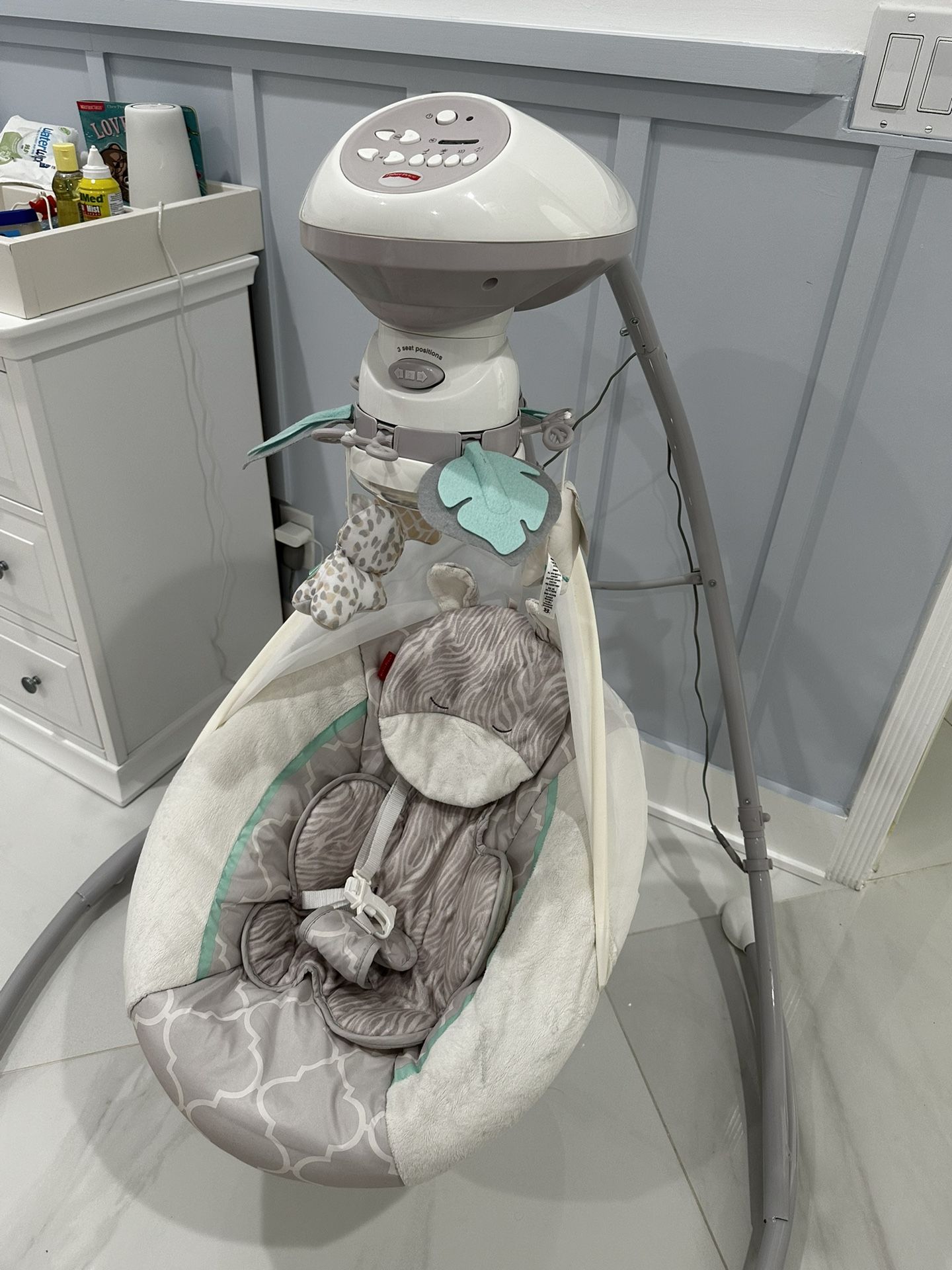 Fisher-Price Safari Dreams Cradle 'n Swing, white/blue