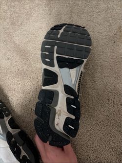 Nike Vomero size 10.5