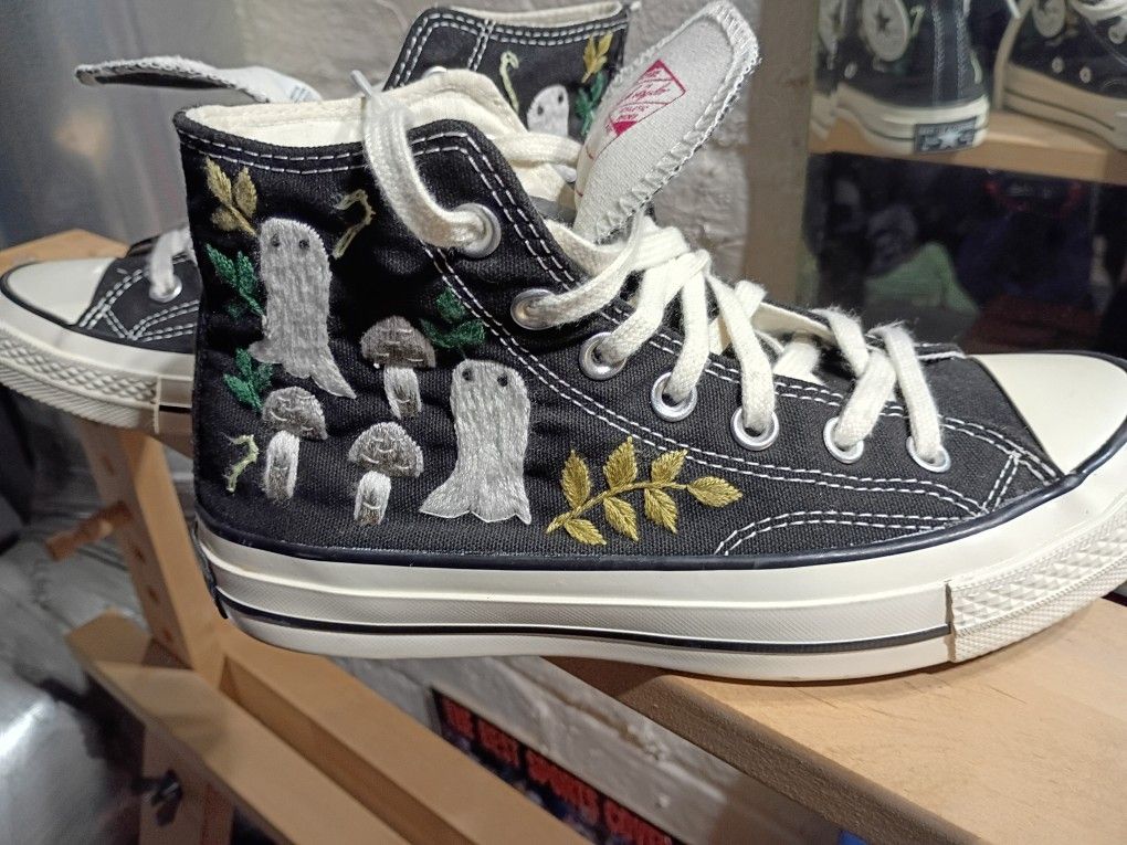 Chucks(Ghost/Mushtoom