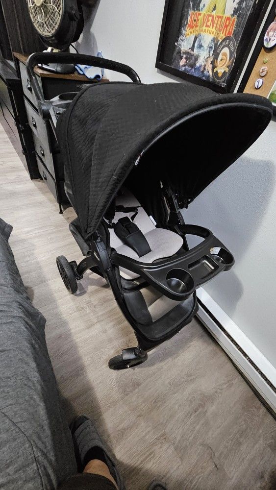 Chicco Stroller Barely Used