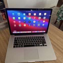 Apple MacBook Pro 15” Laptop Intel i7 Core 256GB sSD 16GBRam Great Laptop For Work School Or Entertainment 