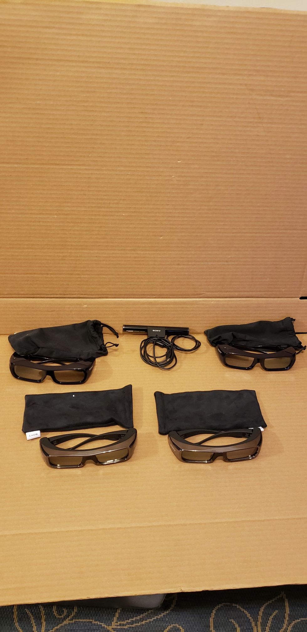 SONY 3D Sync Transmitter and 3D Glasses