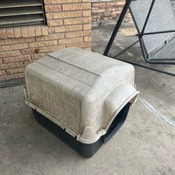Pet mate dog house
