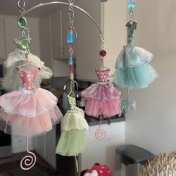 Beautiful Dress Mobile 