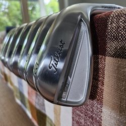 Titleist T150 *Mint Condition* Iron Set LOWER price 