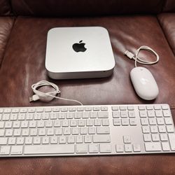 Mac Mini 8gb 500GB Samsung SSD for ADOBE CS OFFICE GARAGE BAND SWEET!