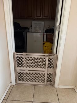 Baby gate