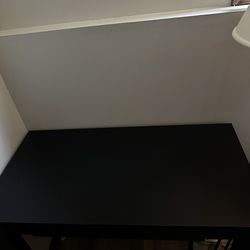 Black Desk With Drawer 